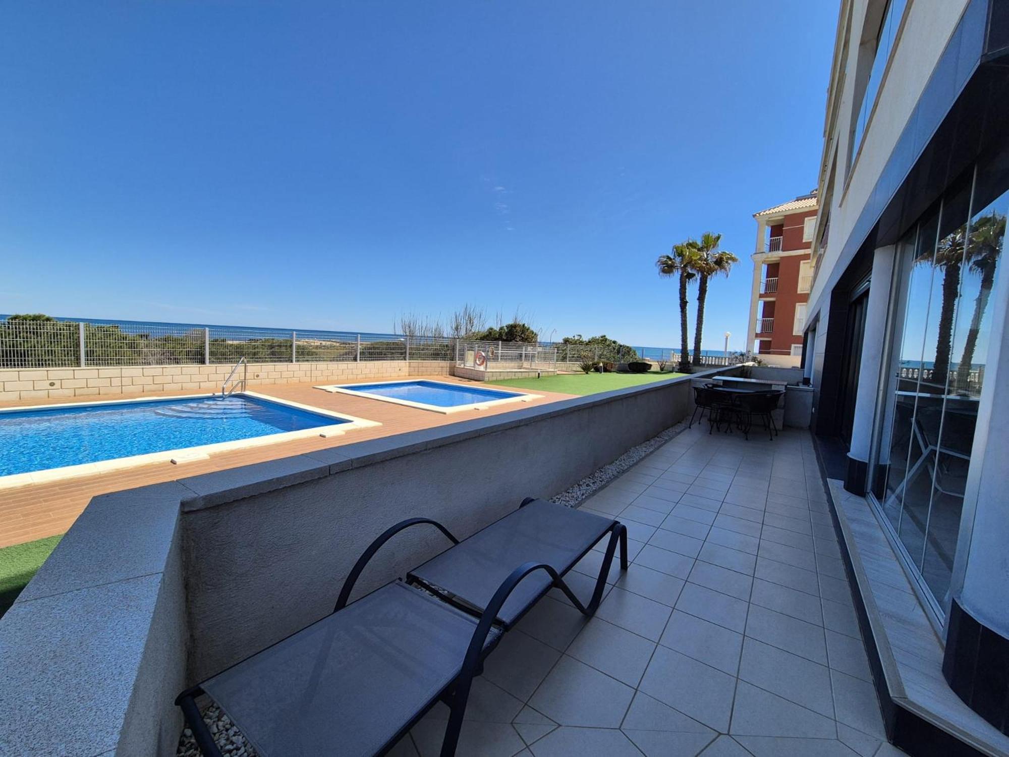 Luxury Pinada Beach Ла Мата Екстериор снимка