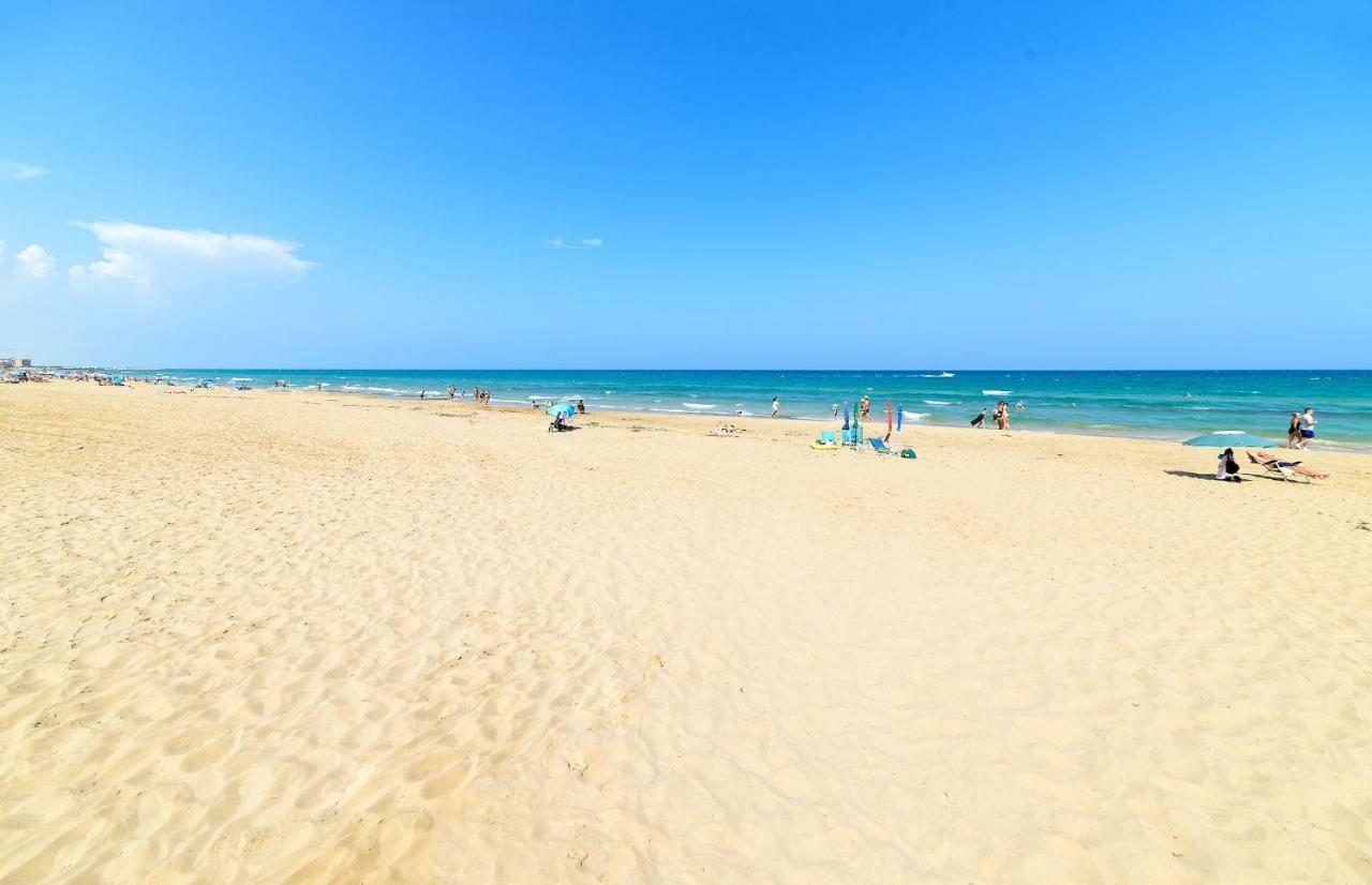 Luxury Pinada Beach Ла Мата Екстериор снимка
