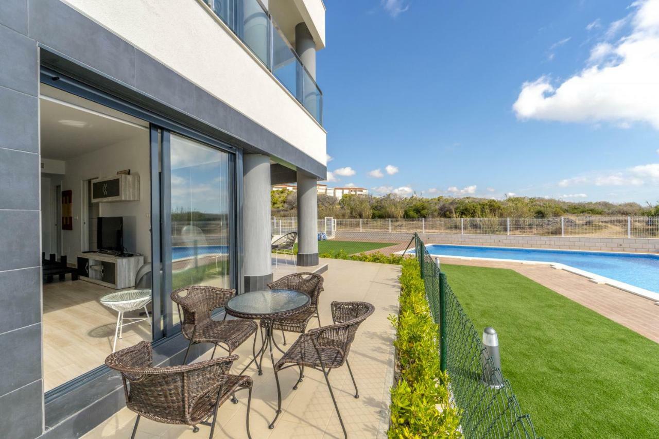 Luxury Pinada Beach Ла Мата Екстериор снимка