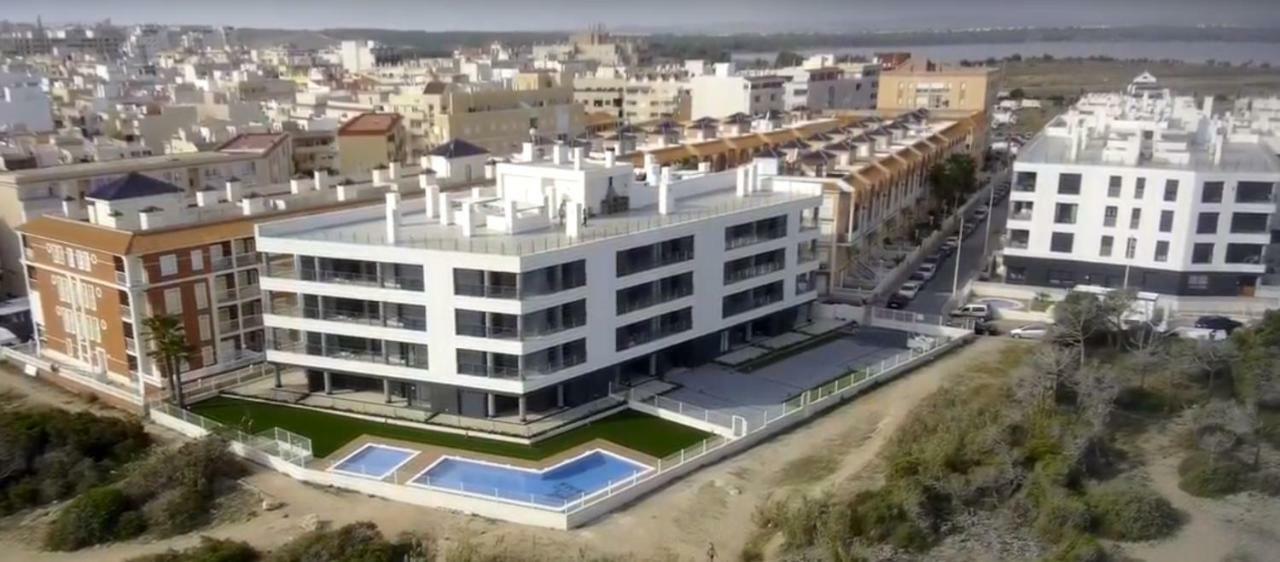 Luxury Pinada Beach Ла Мата Екстериор снимка